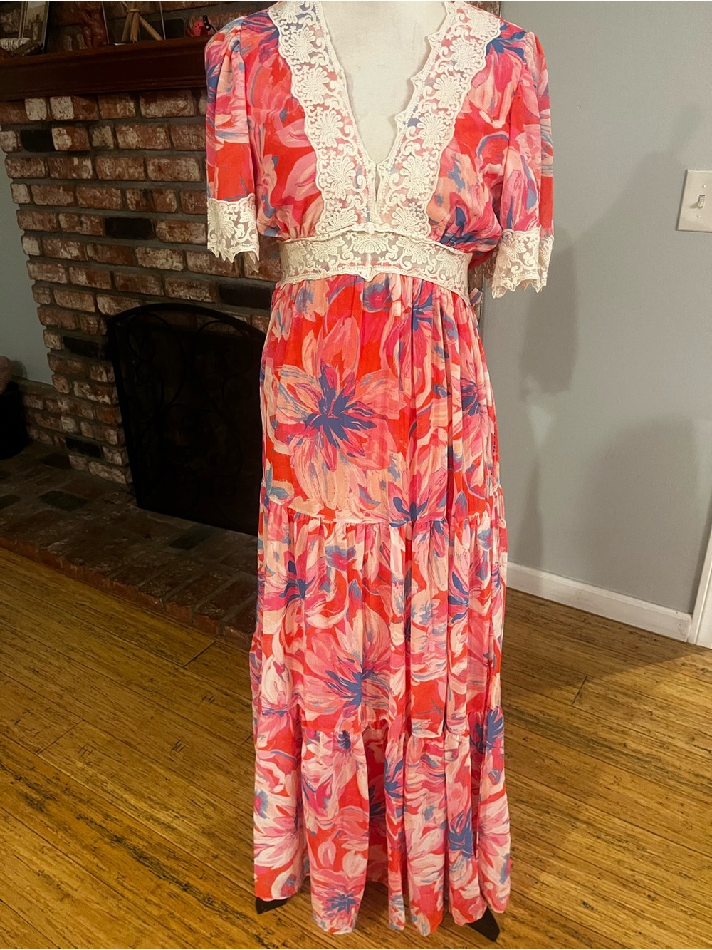 $140 Flying Tomato NWOT Coral Pink Floral Lace Maxi - Picture 3 of 8